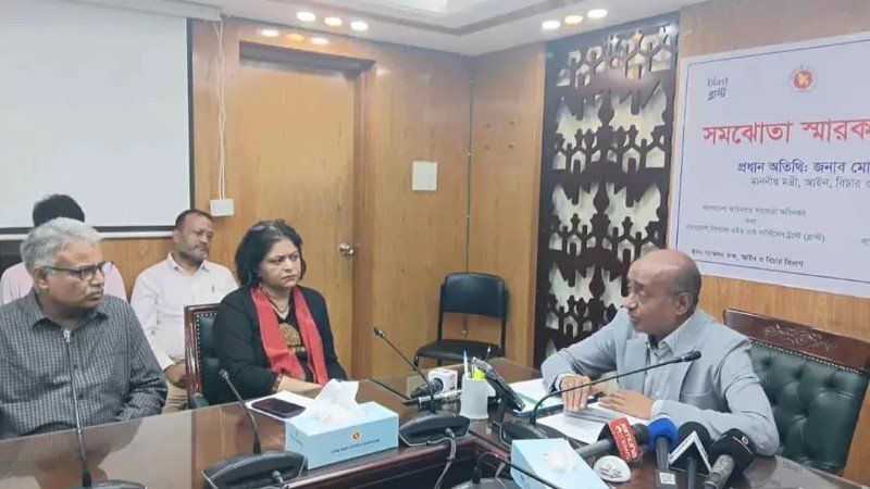 শেখ হাসিনা ফিরলে আইন অনুযায়ী ব্যবস্থা নেওয়া হবে : আইনমন্ত্রী